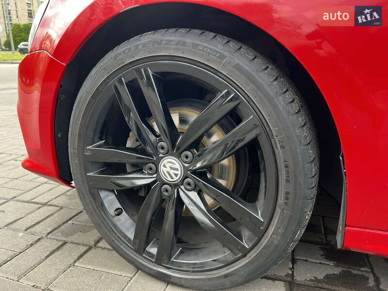 Седан Volkswagen Jetta 2014 в Киеве