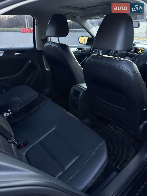Седан Volkswagen Jetta 2014 в Полтаві