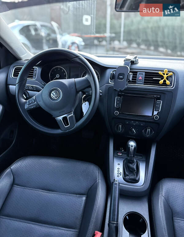 Седан Volkswagen Jetta 2014 в Полтаві