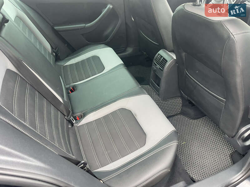 Седан Volkswagen Jetta 2012 в Богородчанах фото 15 Седан Volkswagen Jetta 2012 в Богородчанах