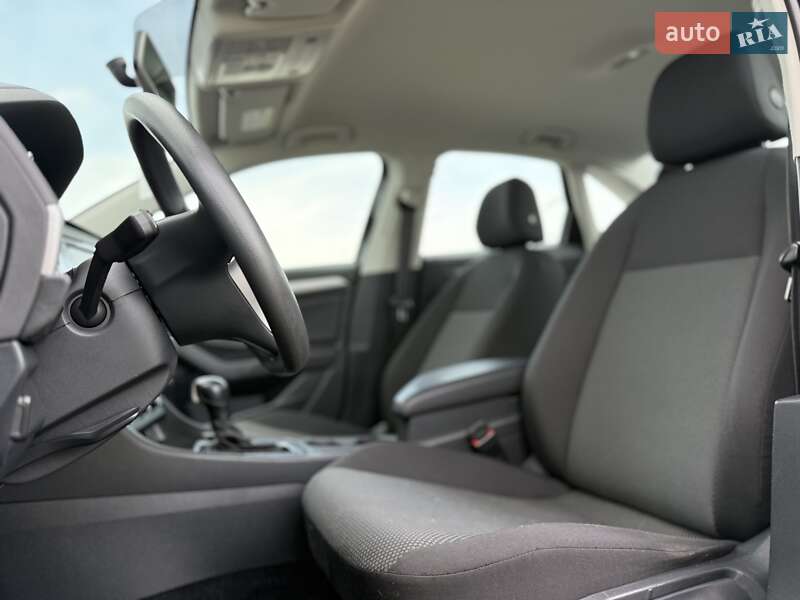 Седан Volkswagen Jetta 2019 в Одесі