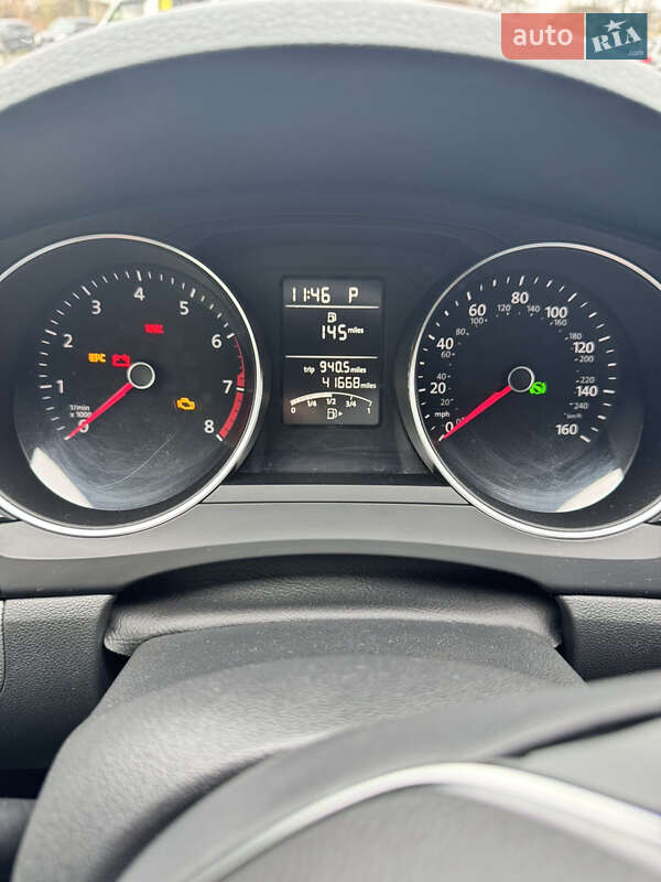 Седан Volkswagen Jetta 2017 в Дніпрі