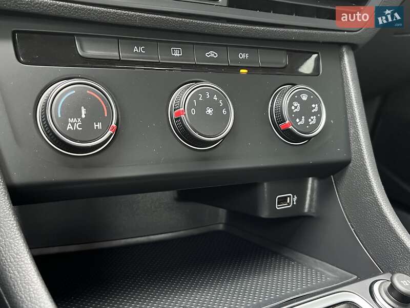 Седан Volkswagen Jetta 2018 в Вінниці