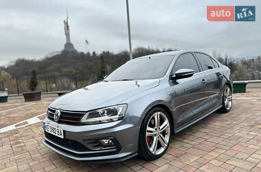 Седан Volkswagen Jetta 2016 в Киеве