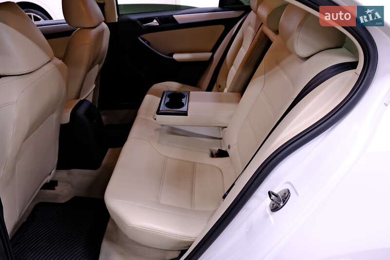 Седан Volkswagen Jetta 2012 в Одессе фото 30 Седан Volkswagen Jetta 2012 в Одессе