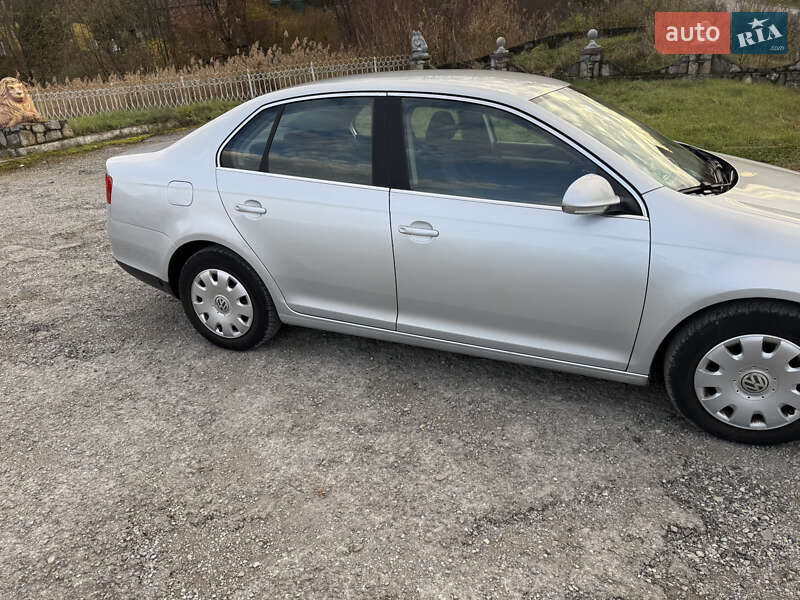 Седан Volkswagen Jetta 2008 в Борщеві