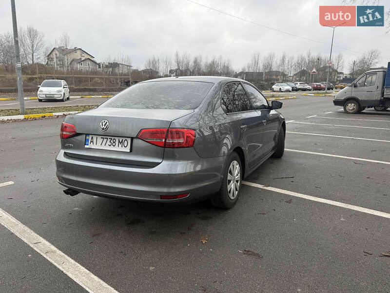 Седан Volkswagen Jetta 2015 в Києві фото 4 Седан Volkswagen Jetta 2015 в Києві