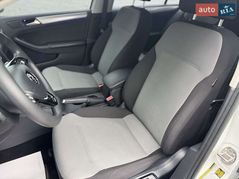 Седан Volkswagen Jetta 2017 в Днепре фото 15 Седан Volkswagen Jetta 2017 в Днепре