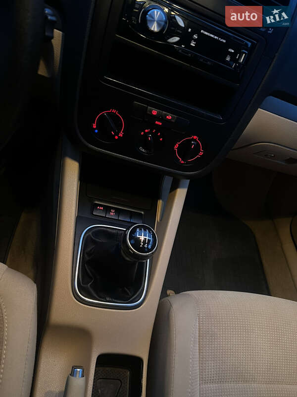 Седан Volkswagen Jetta 2006 в Борисполі фото 13 Седан Volkswagen Jetta 2006 в Борисполі