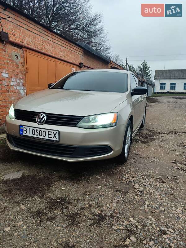 Седан Volkswagen Jetta 2012 в Лубнах