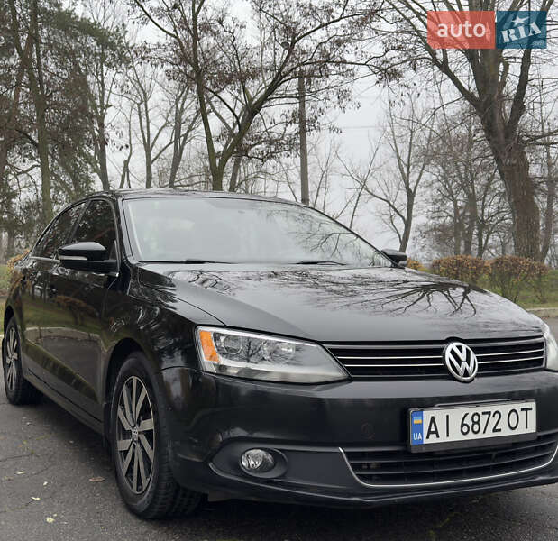 Седан Volkswagen Jetta 2013 в Кременчуці