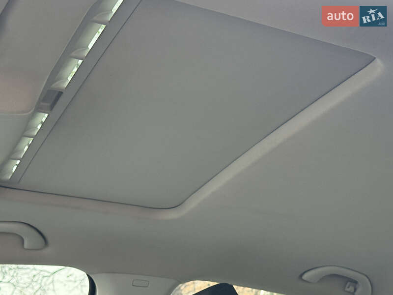 Седан Volkswagen Jetta 2013 в Кременчуці