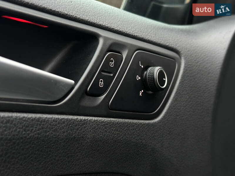 Седан Volkswagen Jetta 2017 в Києві