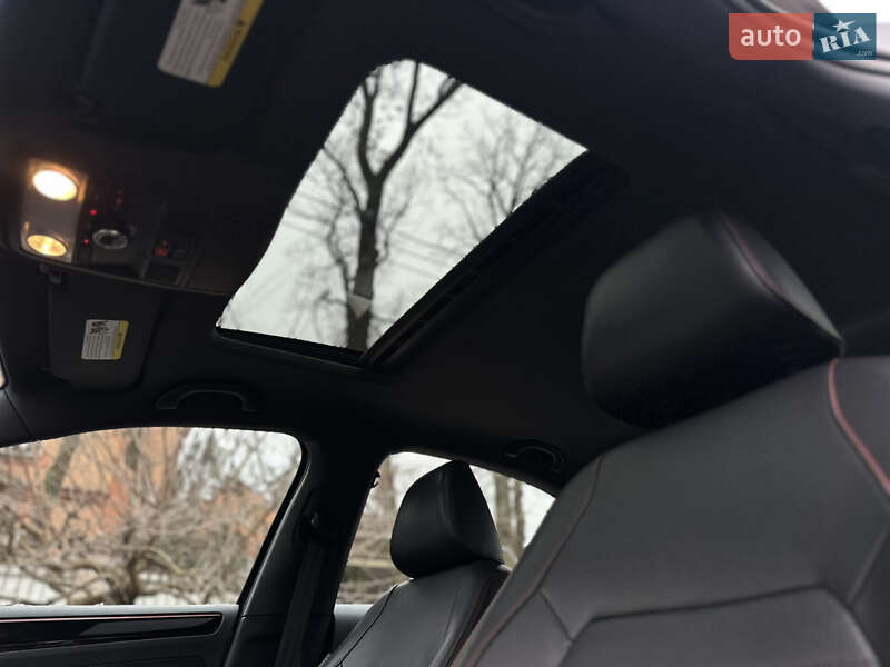 Седан Volkswagen Jetta 2017 в Києві