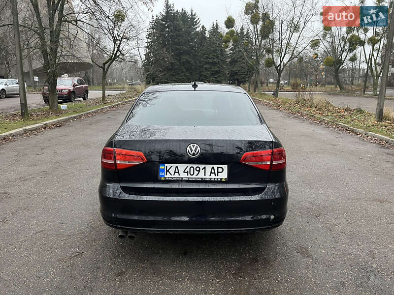 Седан Volkswagen Jetta 2014 в Киеве