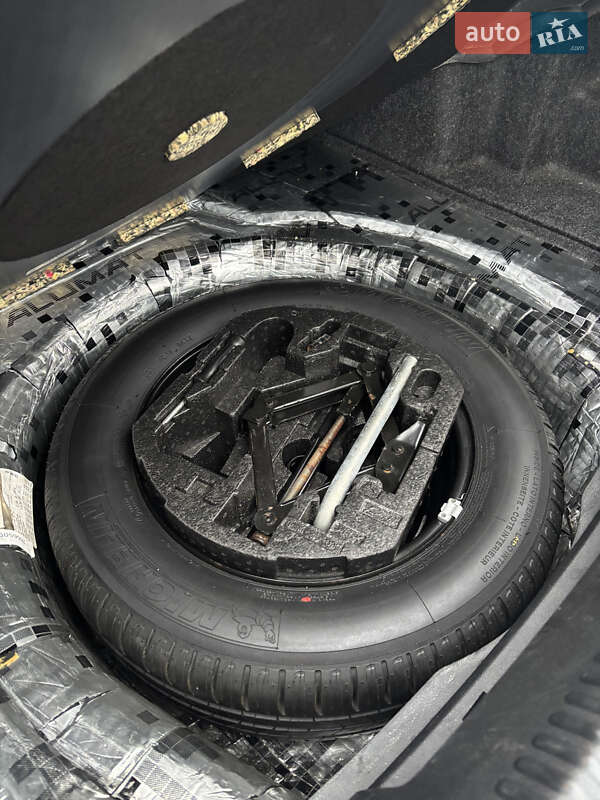 Седан Volkswagen Jetta 2014 в Житомирі фото 35 Седан Volkswagen Jetta 2014 в Житомирі