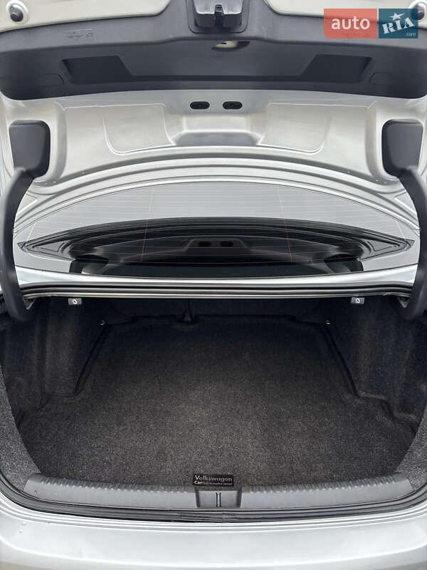 Седан Volkswagen Jetta 2014 в Житомирі фото 33 Седан Volkswagen Jetta 2014 в Житомирі