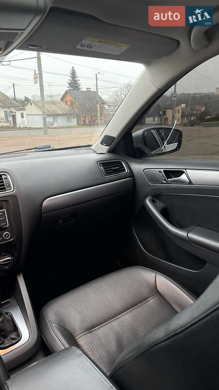 Седан Volkswagen Jetta 2014 в Житомирі фото 29 Седан Volkswagen Jetta 2014 в Житомирі