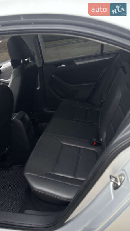 Седан Volkswagen Jetta 2014 в Житомирі фото 20 Седан Volkswagen Jetta 2014 в Житомирі