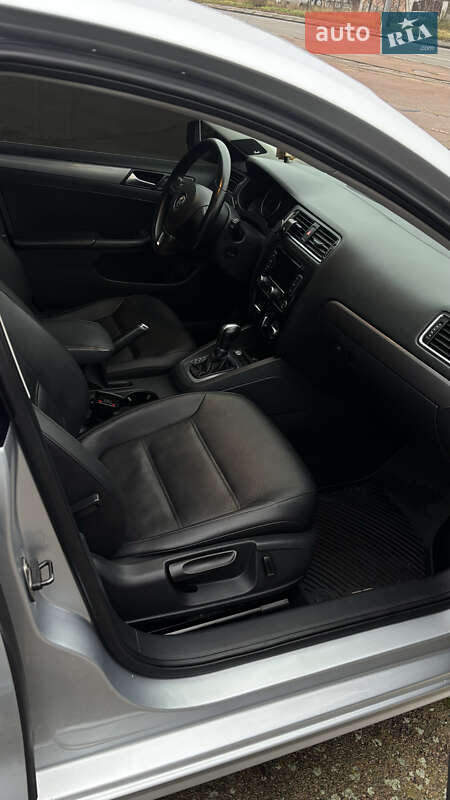 Седан Volkswagen Jetta 2014 в Житомирі фото 16 Седан Volkswagen Jetta 2014 в Житомирі