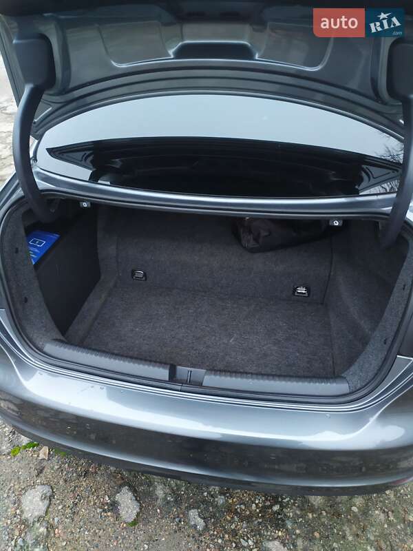 Седан Volkswagen Jetta 2013 в Тараще фото 11 Седан Volkswagen Jetta 2013 в Тараще