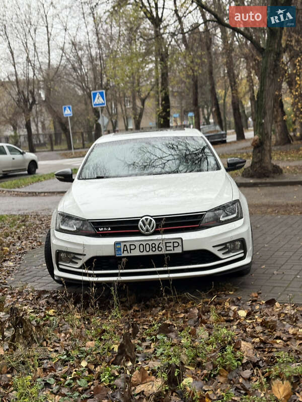 Седан Volkswagen Jetta 2016 в Запоріжжі фото 48 Седан Volkswagen Jetta 2016 в Запоріжжі