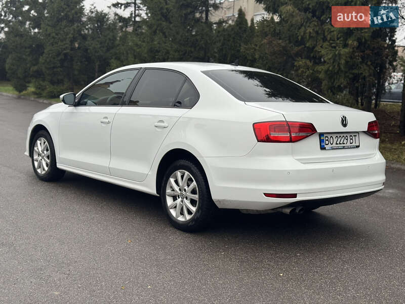 Седан Volkswagen Jetta 2015 в Тернополі фото 7 Седан Volkswagen Jetta 2015 в Тернополі