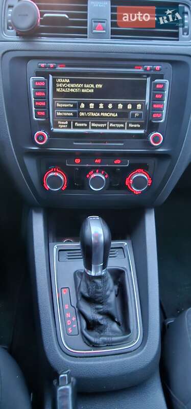 Седан Volkswagen Jetta 2016 в Тячеві фото 13 Седан Volkswagen Jetta 2016 в Тячеві