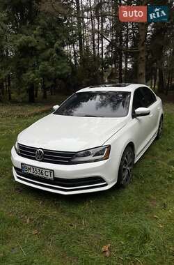 Седан Volkswagen Jetta 2017 в Сумах