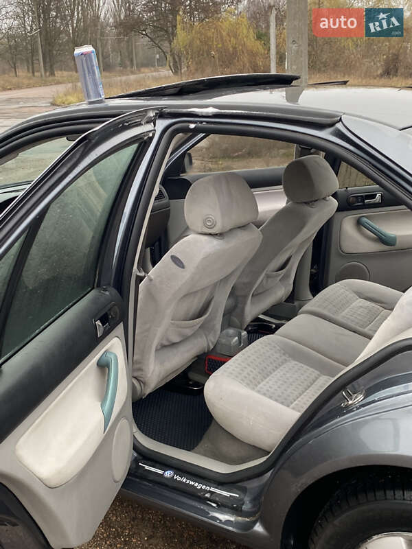 Седан Volkswagen Jetta 2003 в Чернігові