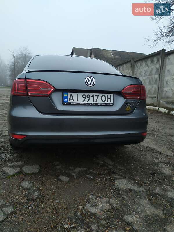 Седан Volkswagen Jetta 2013 в Тараще фото 34 Седан Volkswagen Jetta 2013 в Тараще