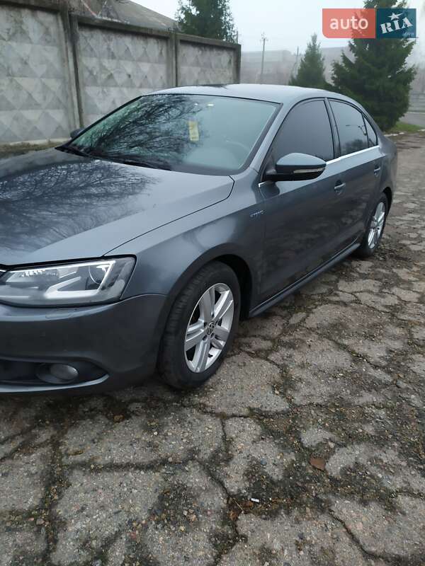 Седан Volkswagen Jetta 2013 в Тараще фото 39 Седан Volkswagen Jetta 2013 в Тараще