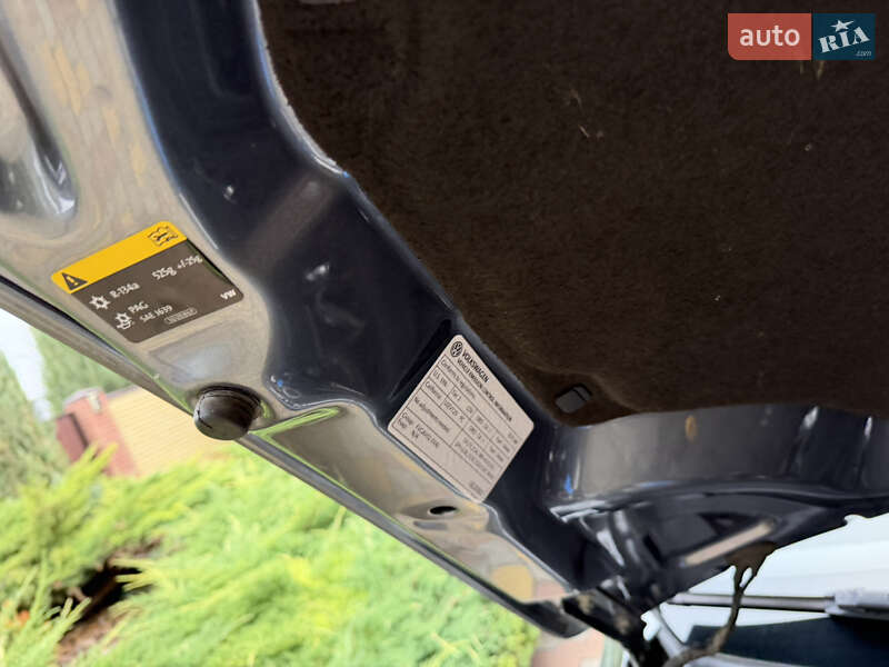 Седан Volkswagen Jetta 2015 в Дніпрі