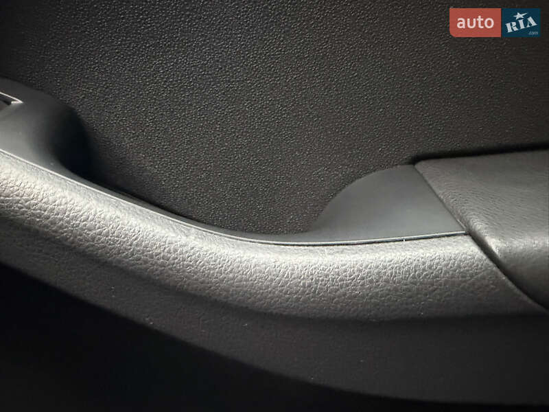 Седан Volkswagen Jetta 2015 в Дніпрі