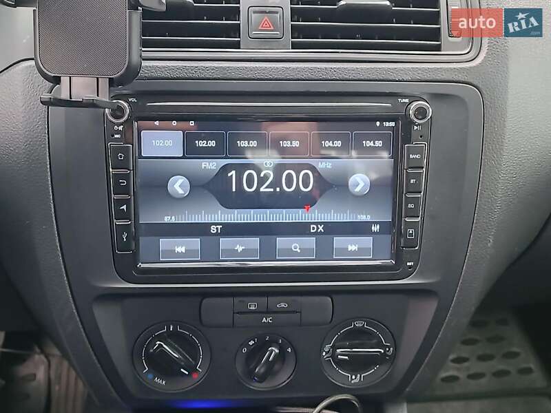 Седан Volkswagen Jetta 2015 в Харкові фото 24 Седан Volkswagen Jetta 2015 в Харкові