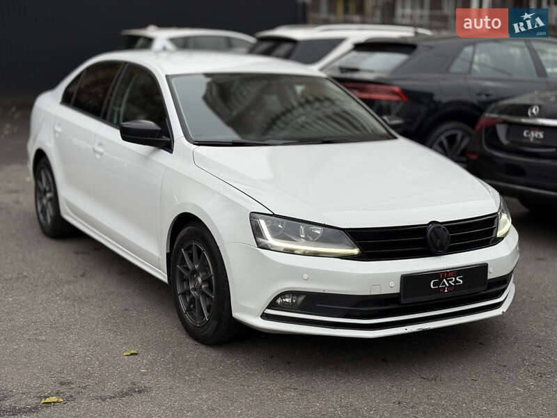 Седан Volkswagen Jetta 2015 в Киеве фото 3 Седан Volkswagen Jetta 2015 в Киеве