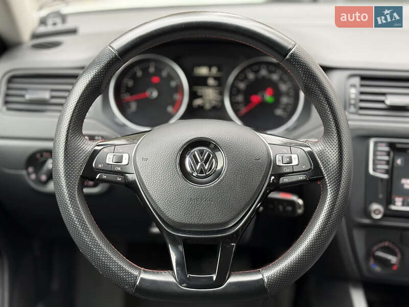 Седан Volkswagen Jetta 2015 в Киеве фото 9 Седан Volkswagen Jetta 2015 в Киеве
