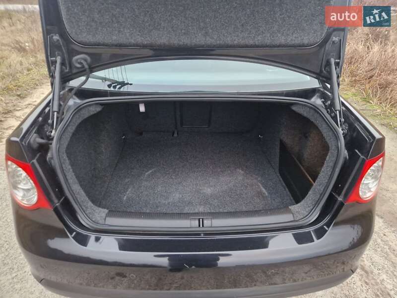 Седан Volkswagen Jetta 2005 в Бородянці фото 10 Седан Volkswagen Jetta 2005 в Бородянці