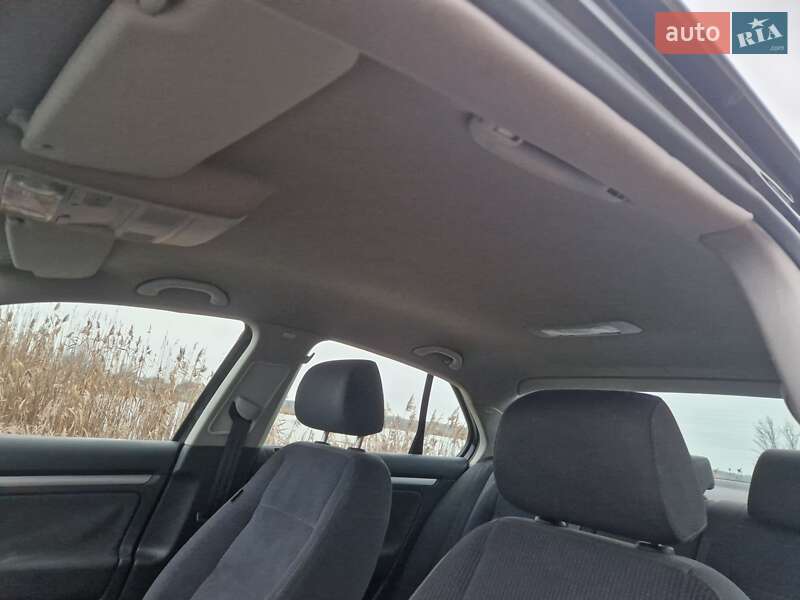 Седан Volkswagen Jetta 2005 в Бородянці фото 19 Седан Volkswagen Jetta 2005 в Бородянці
