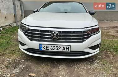 Седан Volkswagen Jetta 2020 в Днепре