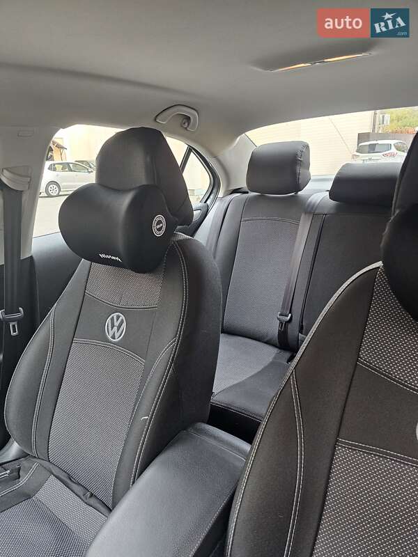 Седан Volkswagen Jetta 2016 в Черкассах