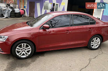 Седан Volkswagen Jetta 2017 в Киеве