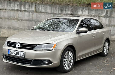 Седан Volkswagen Jetta 2013 в Києві