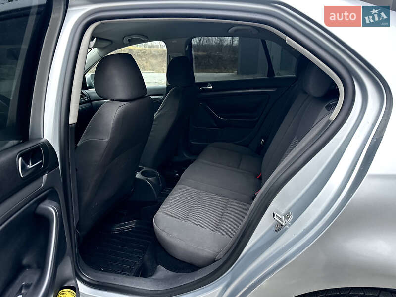 Седан Volkswagen Jetta 2008 в Хмельницком фото 28 Седан Volkswagen Jetta 2008 в Хмельницком