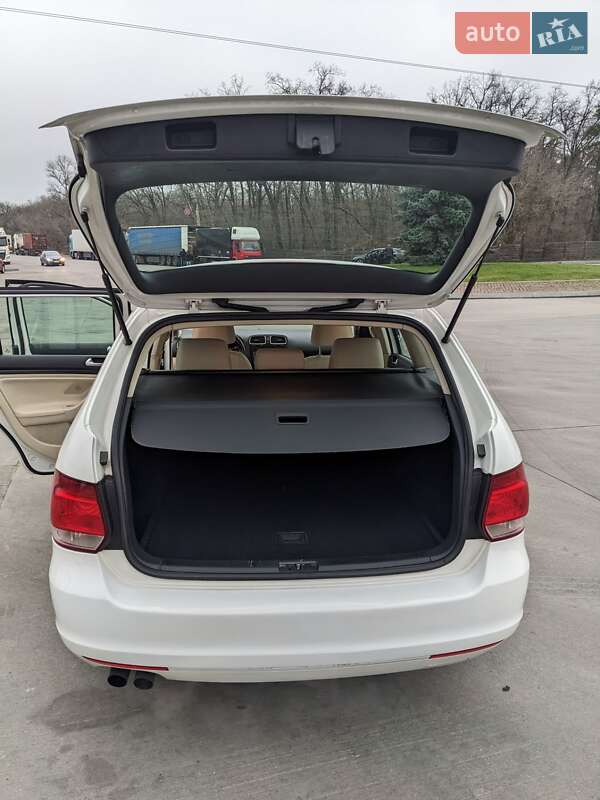 Универсал Volkswagen Jetta 2011 в Киеве фото 24 Универсал Volkswagen Jetta 2011 в Киеве