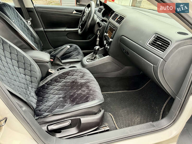 Седан Volkswagen Jetta 2011 в Харькове фото 9 Седан Volkswagen Jetta 2011 в Харькове