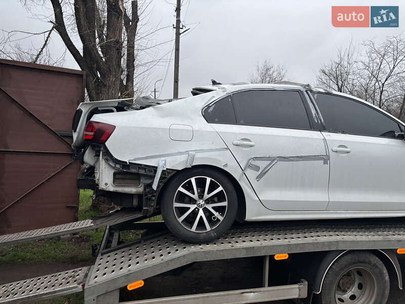 Седан Volkswagen Jetta 2015 в Кривому Розі