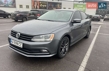Седан Volkswagen Jetta 2015 в Києві