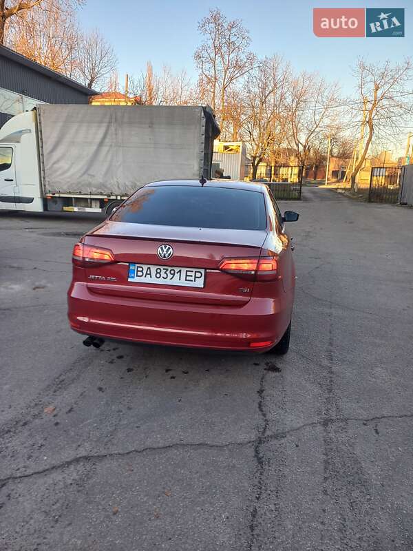 Седан Volkswagen Jetta 2016 в Кропивницькому
