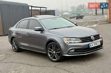 Седан Volkswagen Jetta 2015 в Киеве